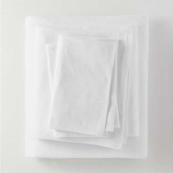 Full Jersey Solid Sheet Set White
- Casaluna™ - Picture 1 of 7